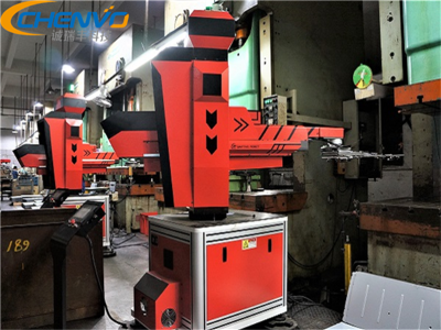 南山五金沖壓件加工廠，工件出現(xiàn)彎曲不平的解決辦法