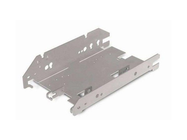 如何降低誤差，提高鈑金加工的精密度？